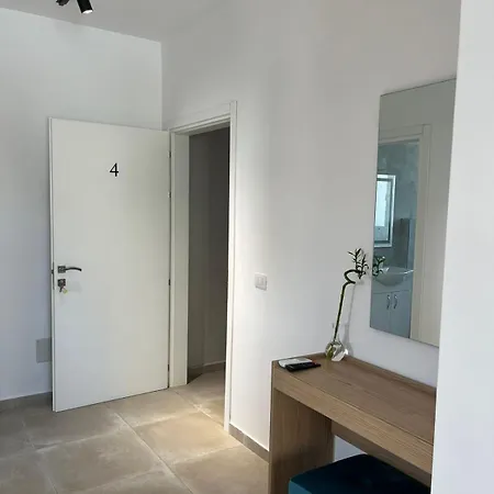Aparthotel Nina's