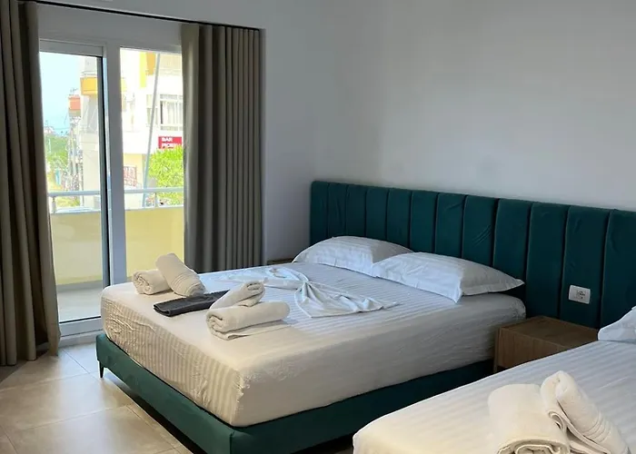 Hotel apartamentowy Nina's 3*